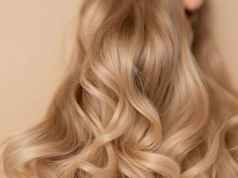 لزيادة كثافة الشعر الخفيف