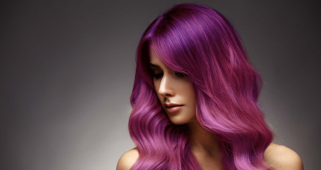 أكثر ألوان الشعر رواجًا للسيدات في 2025