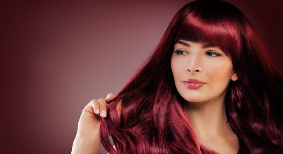 أكثر ألوان الشعر رواجًا للسيدات في 2025