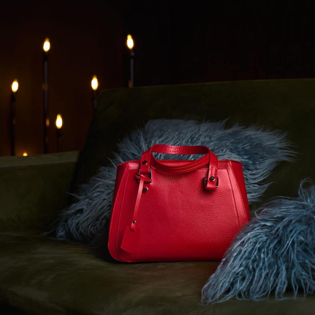 كيف تختارين شنطة اليد المناسبة لشخصيتك في 2025